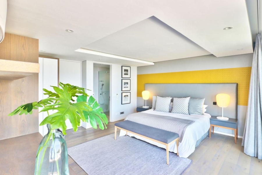 5 Bedroom Property for Sale in Fresnaye Western Cape